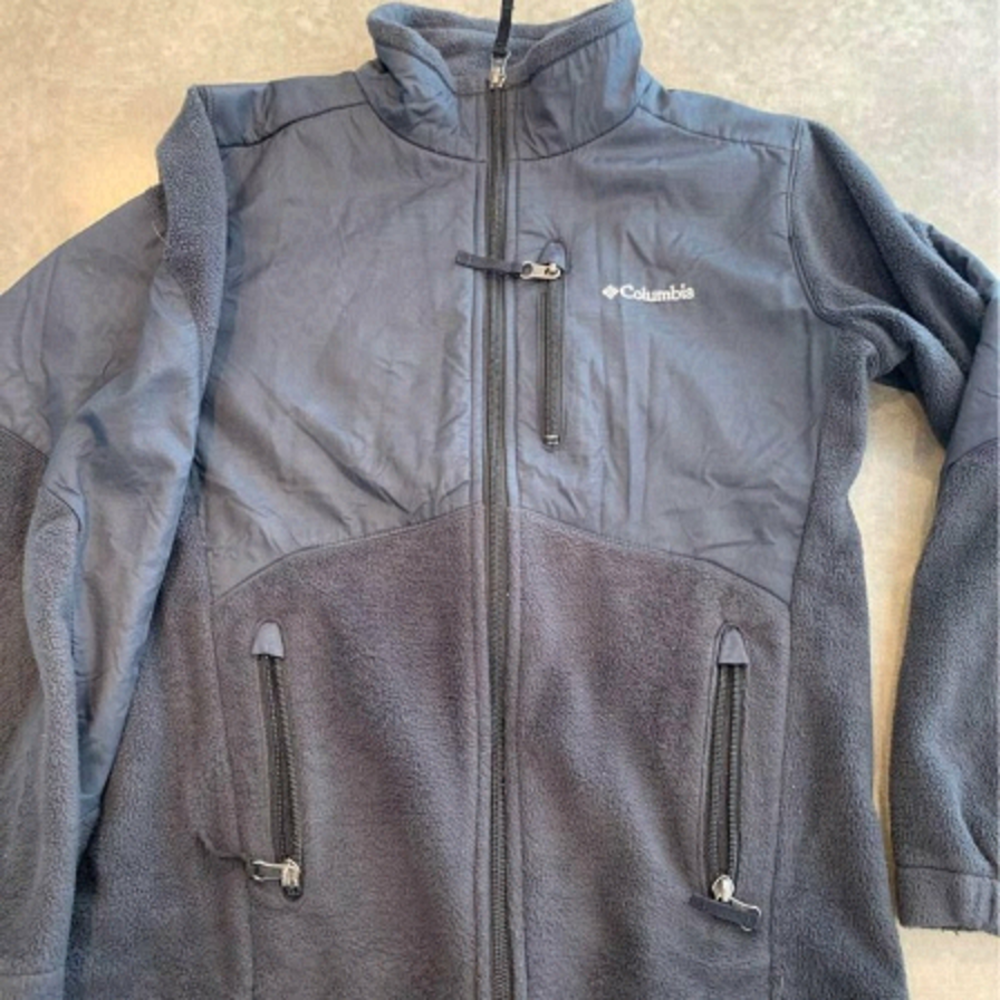 Columbia fleece jacket. Boys size medium 10/12. Black. Excellent condition
